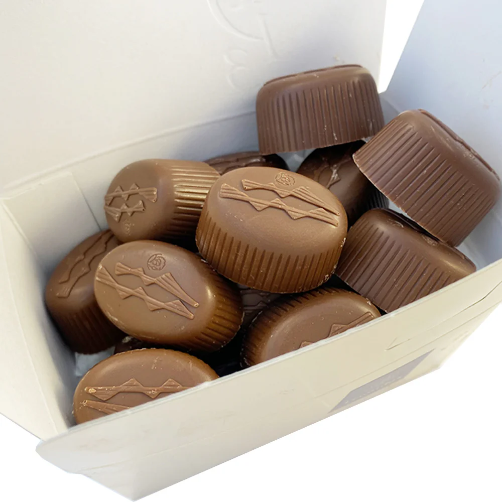 14 Irrésistible, Milk Chocolate Peach Buttercreams - Image 4
