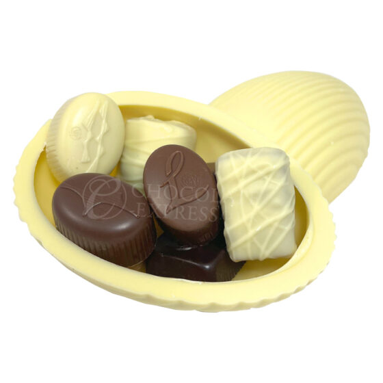 White Egg Shell, 8 Assorted Chocolates