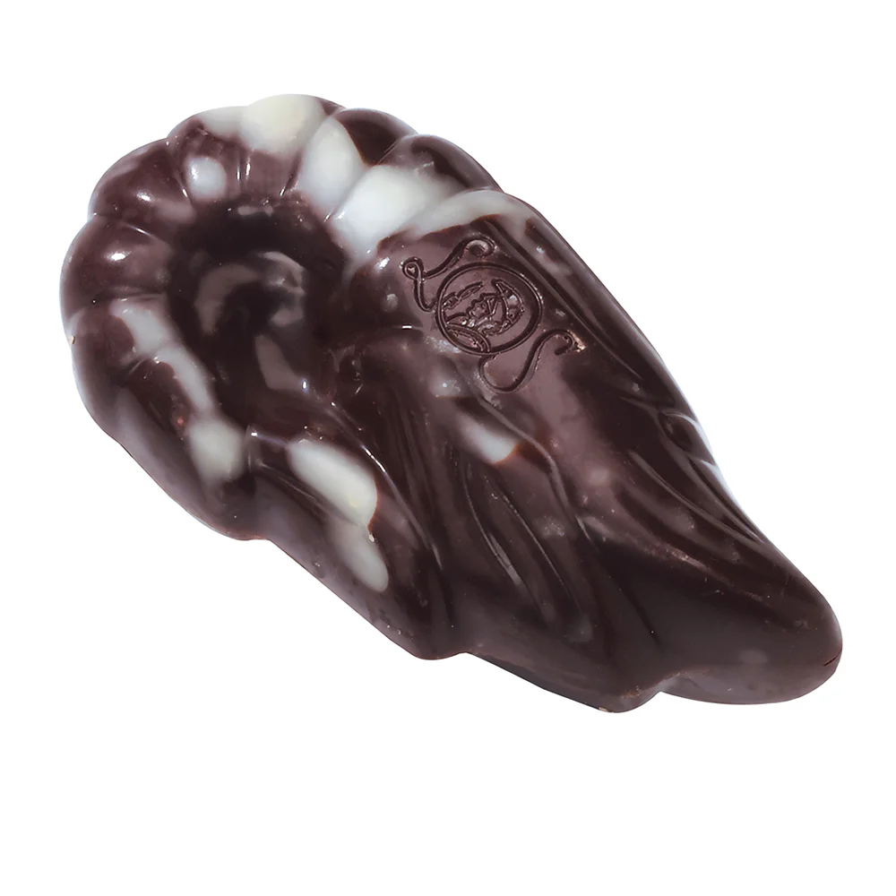 Leonidas 30 Iconic Belgian Seashell Collection – Creamy Milk & Dark Pralines - Image 4