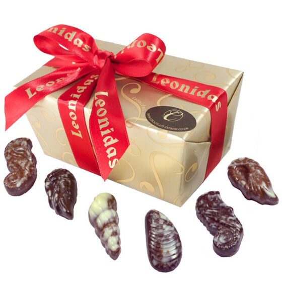 Leonidas 30 Iconic Belgian Seashell Collection – Creamy Milk & Dark Pralines