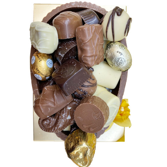 Luxury Medium Milk Easter Egg with 16 Chocolates - Image 2