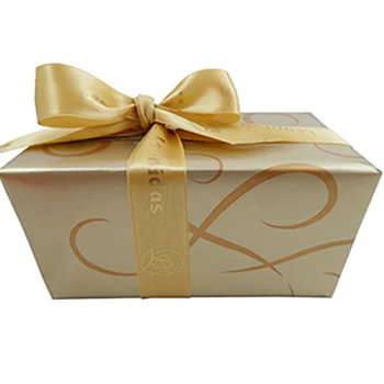 Luxury Gift Wrap - Image 3