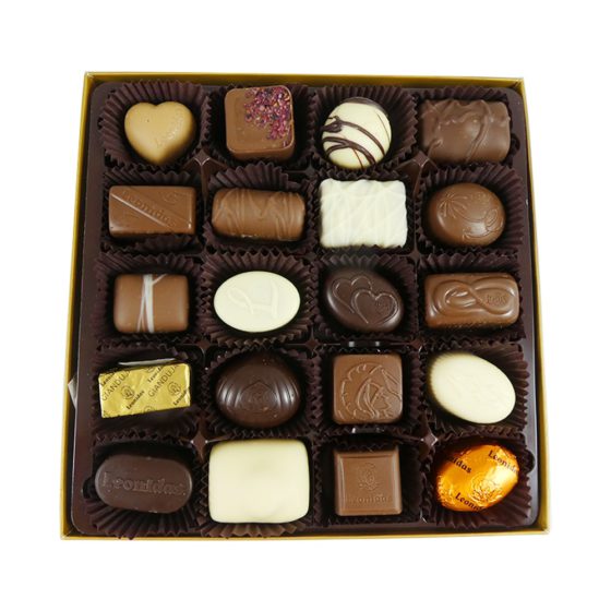 20 Assorted Chocolates, Christmas Green Gift Box - Image 2