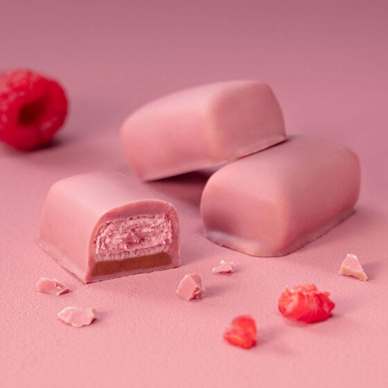 12 Manon Ruby, Raspberry & Praline Buttercream