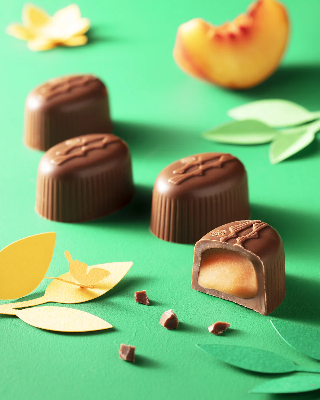 16 Limited Edition Fruity Buttercreams - Image 4