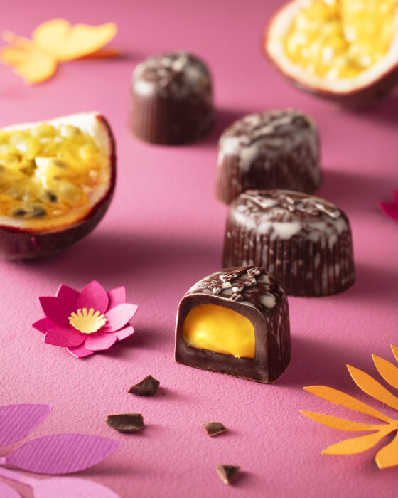 16 Limited Edition Fruity Buttercreams - Image 7