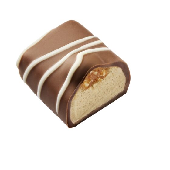 10 Manon Nougatine (Hazelnut Buttercream, Praline & Nougatine Pearl) - Image 3