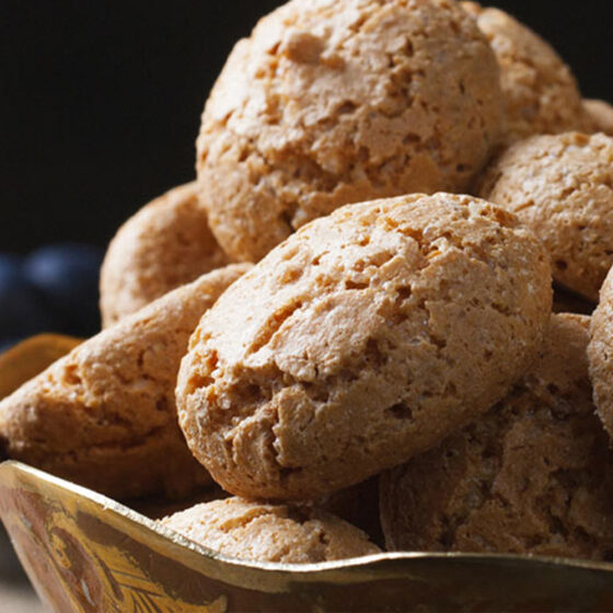 Amaretti di Saronno (Amaretti biscuits) - Image 5