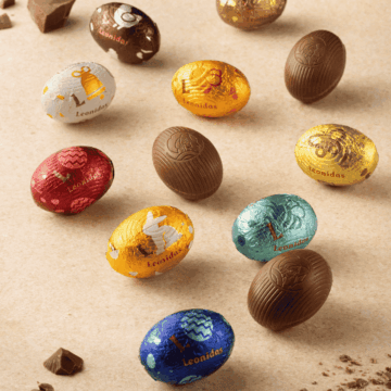 unwrapped and wrapped leonidas milk chocolate mini eggs