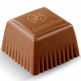 Carré Croquant Milk chocolate square shaped Puffed Rice Praline